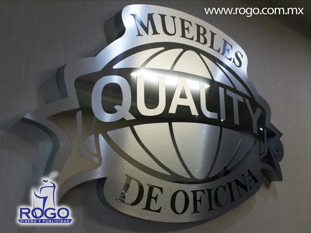 Letras metálicas 3D para exteriores con iluminación LED, fabricación e instalación profesional